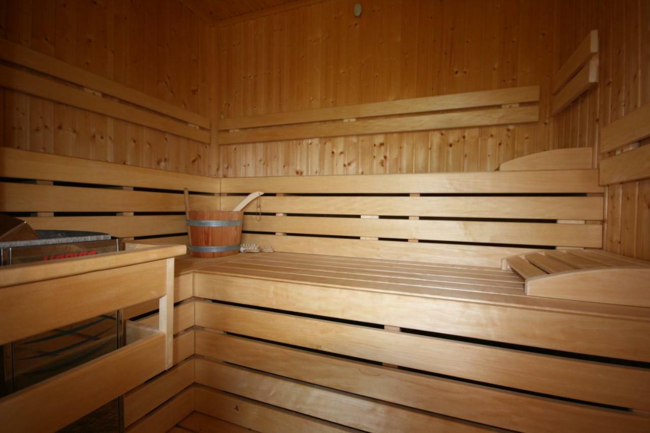 Walnut Apartment With Sauna And Pond Topoľčany Buitenkant foto